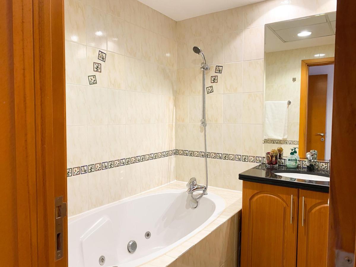 La Buena Vida Homes - Exquisite Spacious Luxe 1br , Full Marina View, Kitchen, 5 Min To Beach, Jbr And Marina Appartement