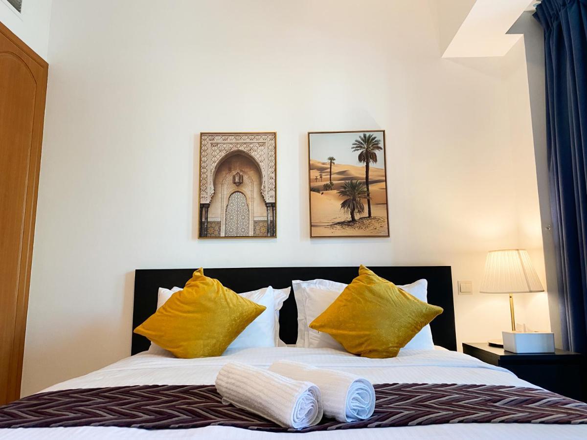 La Buena Vida Homes - Exquisite Spacious Luxe 1br , Full Marina View, Kitchen, 5 Min To Beach, Jbr And Marina Appartement Dubaï